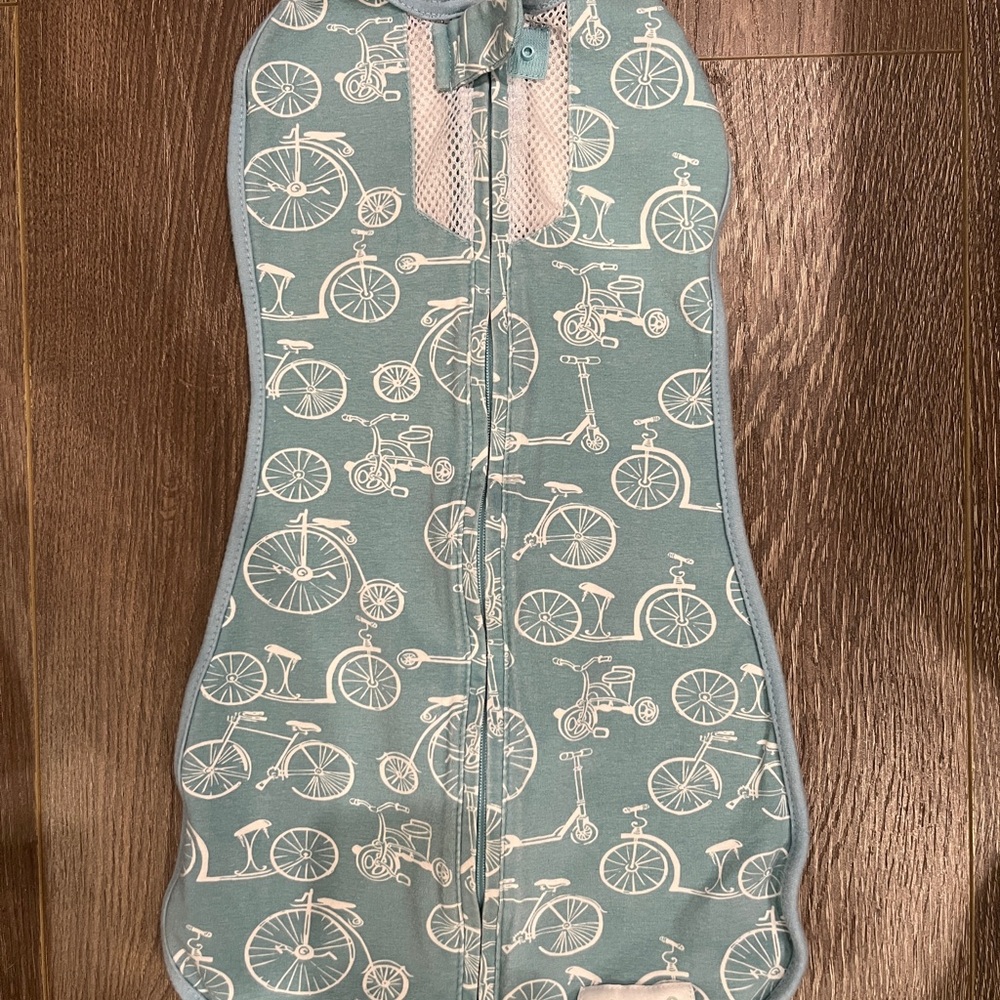 Woombie Air - Bicycle Print Newborn Swaddle